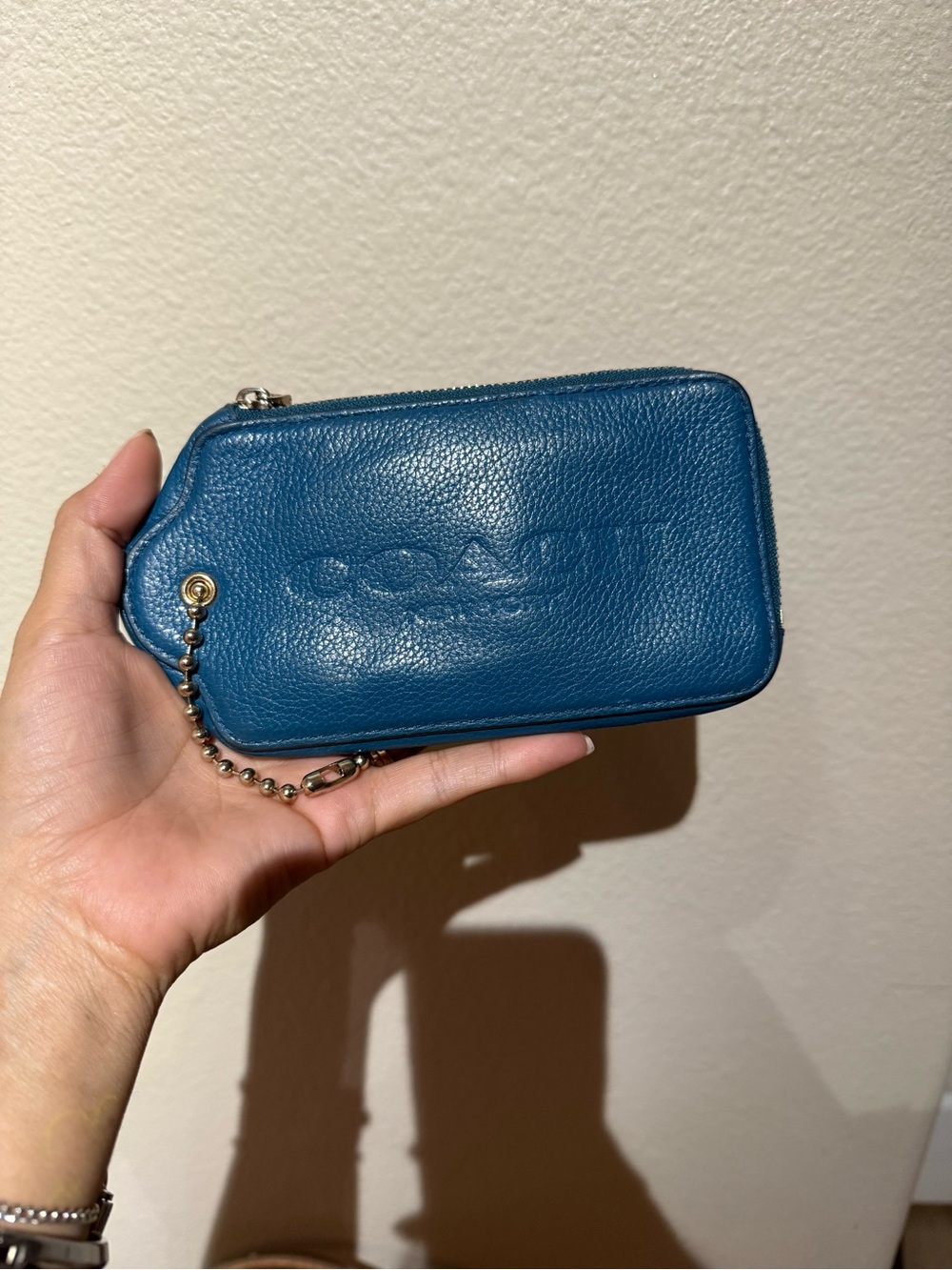 Rare Coach Hangtag Multifunction Case (Style No. 52507)